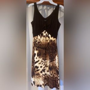 Nicole•max, cheetah print skirt, black v-neck top